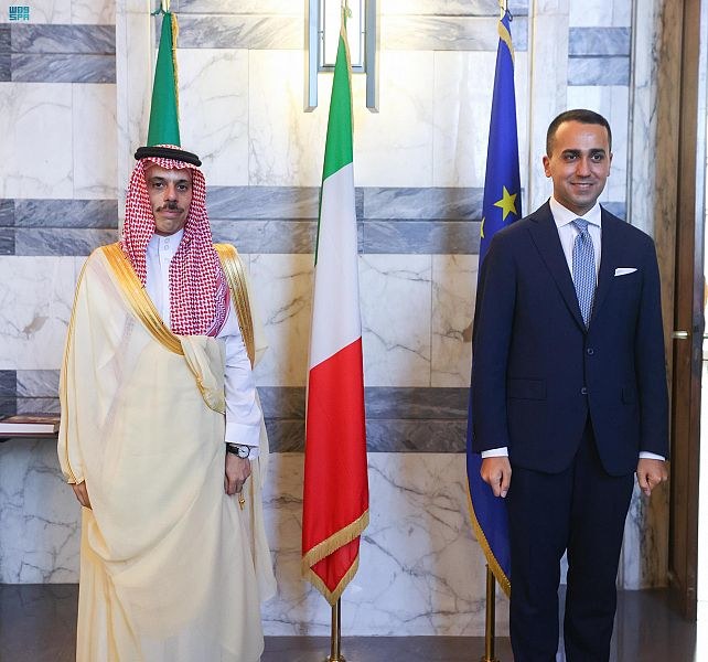 وزير الخارجية السعودي والإيطالي يتبادلان الاراء حول فيروس كورونا