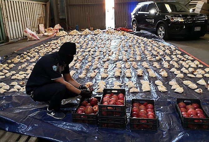 السلطات اللبنانية تحبط محاولة تهريب 100 ألف حبة أمفيتامين الى السعودية