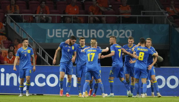 المنتخب الأوكراني لكرة القدم يفوز على السويد ويصل لأول مرة إلى ربع نهائي بطولة أوروبا