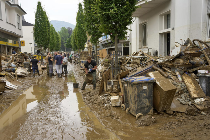 ألمانيا تحسب تكلفة الفيضانات مع تلاشي الآمال في العثور على ناجين