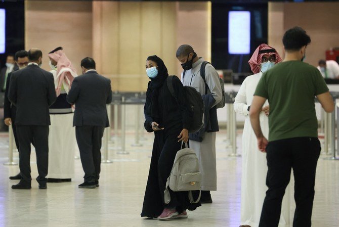 المملكة العربية السعودية تحظر على مواطنيها السفر إلى إندونيسيا بسبب مخاوف من COVID-19