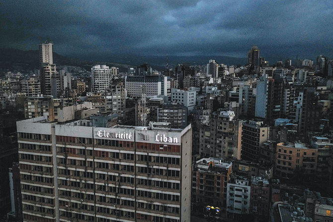 انقطاع التيار الكهربائي في لبنان أوقف حملة لقاح كورونا