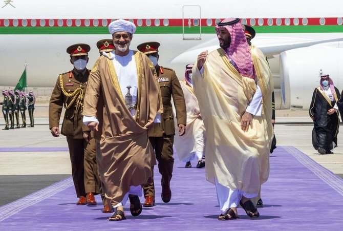 توافق السعودية وعمان على زيادة تعزيز التعاون
