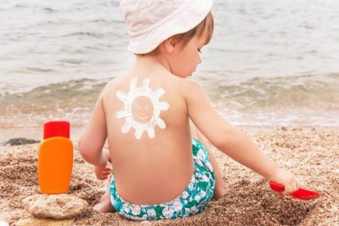 كيف تحمي طفلك من أشعة الشمس "نصائح ذهبية"