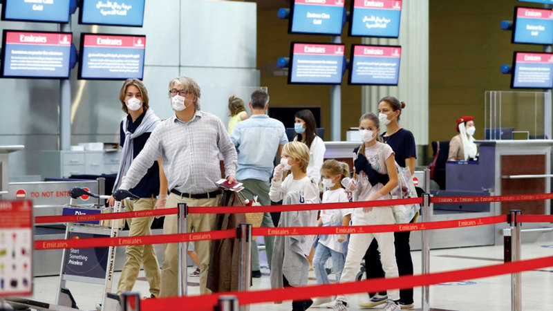 مسافرون يطالبون شركات الطيران بزيادة (وزن الحقائب) خلال رحلات الصيف