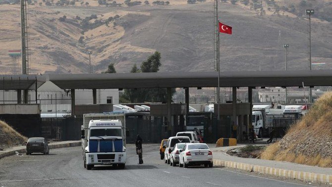 مقتل 12 شخصًا على الأقل في تحطم حافلة تقل مهاجرين في تركيا