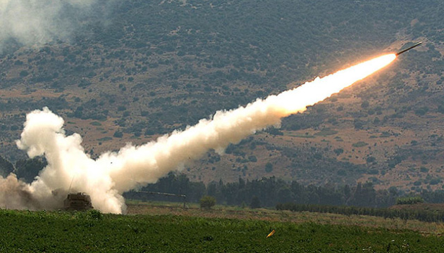 إسرائيل تقصف جنوب لبنان ردا على إطلاق صواريخ عليها