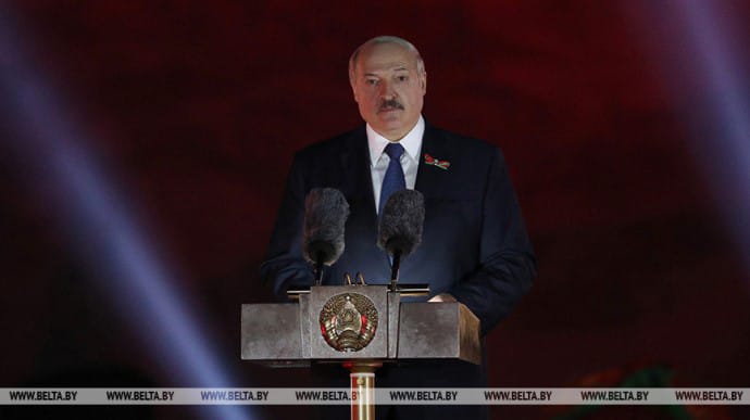 الإتحاد الأوروبي يوضح الشروط التي بموجبها سيتم رفع العقوبات عن بيلاروسيا.