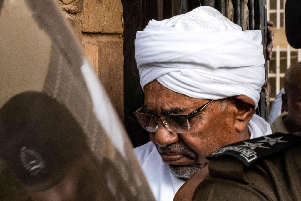 السودان يقرر تسليم المطلوبين في ملف دارفور الى محكمة الجنايات الدولية