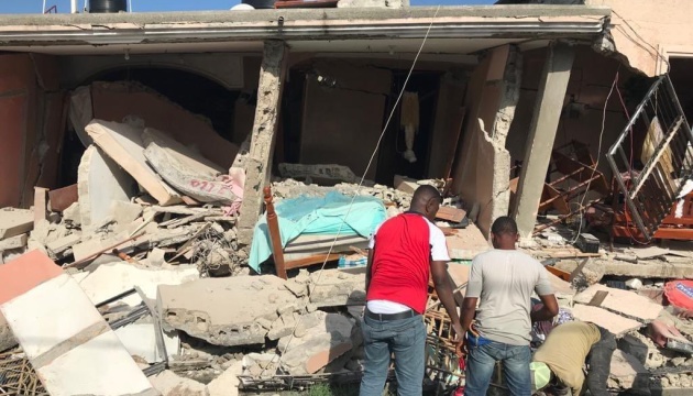 زلزال هايتي يقتل ما يقرب 2200 شخص