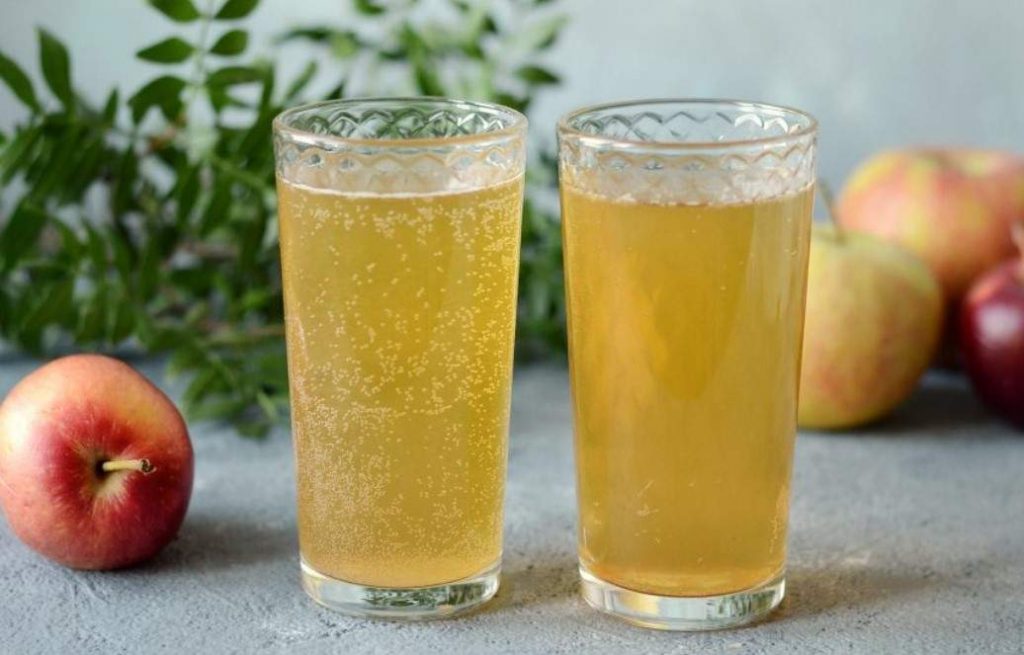 عصير التفاح محلي الصنع (مشروب غير كحولي)