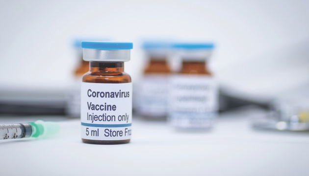 فرنسا تقدم 10 ملايين جرعة من لقاح COVID إلى البلدان الأفريقية مجانًا
