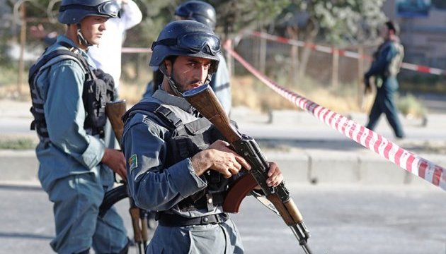 مهاجمون يقتحمون منزل وزير الدفاع الأفغاني
