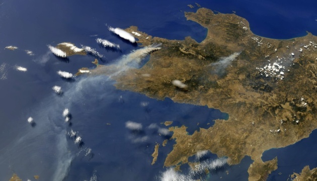 تصوير حرائق اليونان من الفضاء.