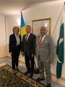 رئيس الرابطة الأوكرانية العربية لرجال الأعمال والمستثمرين يلتقي السفير الباكستاني في اوكرانيا