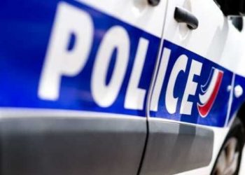 رجل روسي يطلق نار وسط باريس وتم اعتقاله