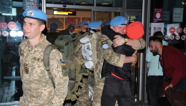 عودة أكثر من 150 من قوات حفظ السلام الأوكرانية