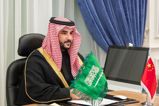 خالد بن سلمان يبحث التعاون مع وزير الدفاع الصيني