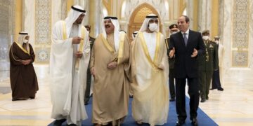 قادة الإمارات ومصر والبحرين تناقش قضايا المنطقة