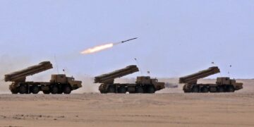 سبعة مدنيين في هجوم صاروخي للحوثيين على مأرب