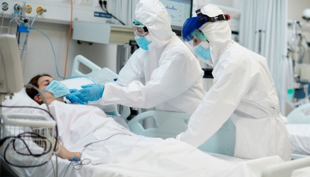 أكثر من 26  ألف مريض مصاب بفيروس كورونا في المستشفيات الأوكرانية