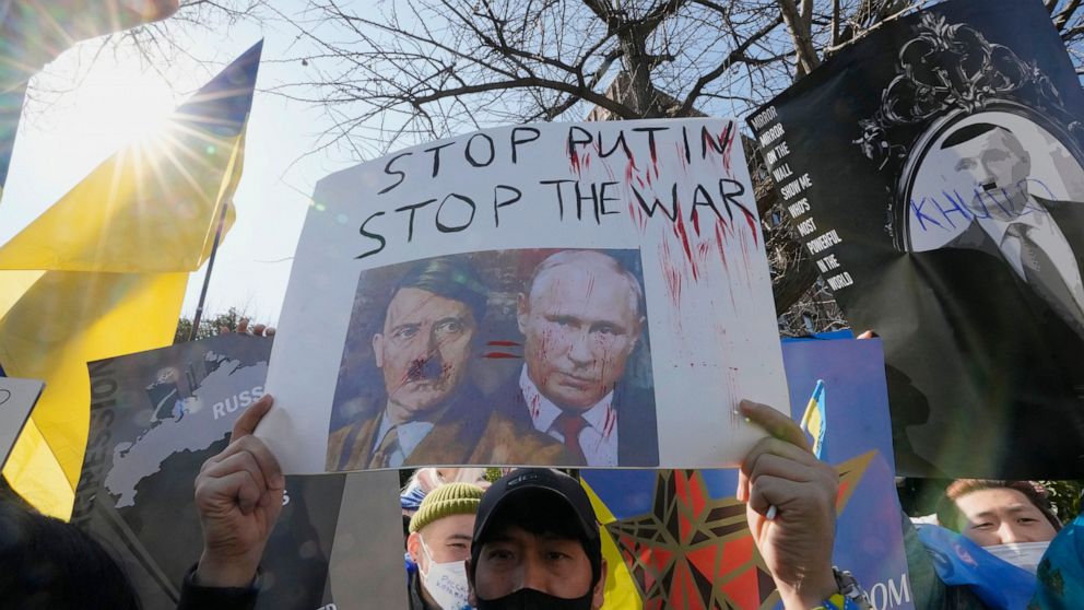 الروس يتقدمون في موانئ أوكرانيا، ويواجهون مقاومة في المدن