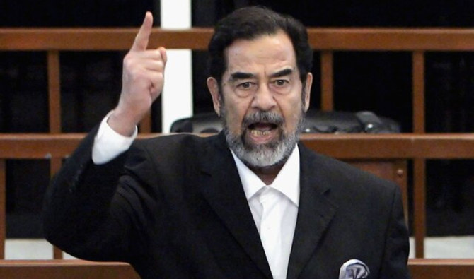 يكافح للاستفادة من قصور صدام حسين المتداعية
