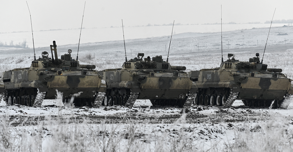 القوات المسلحة تدمر 30 وحدة عتاد للمحتلين قرب تشيرنيهيف