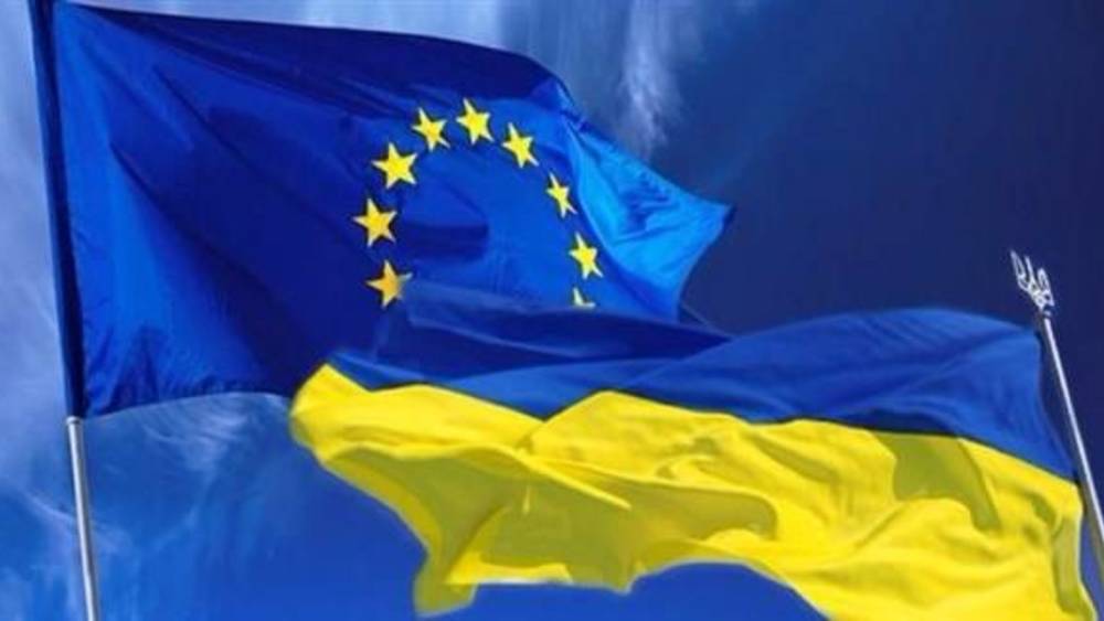 رئيس وزراء سلوفينيا يجب على الاتحاد الأوروبي ان يضم أوكرانيا لعضويته