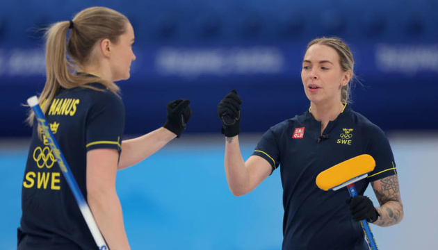 الكيرلنج السويدي يفوز بالميدالية البرونزية في أولمبياد 2022
