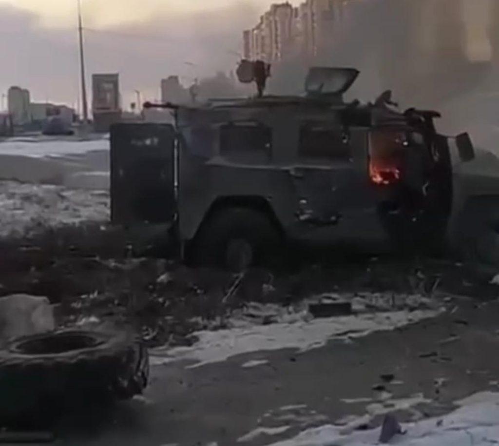 القوات الروسية تقتحم مركز خاركوف.. شاهد الفيديو