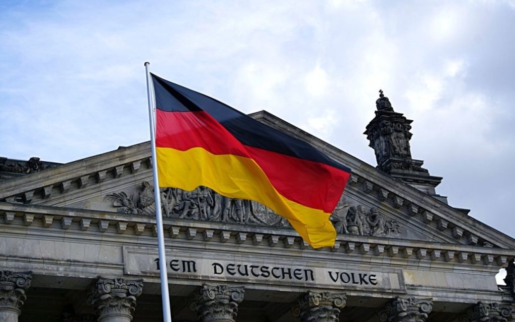 ألمانيا تبدي رغبتها لتصبح ضامنًا لأمن أوكرانيا