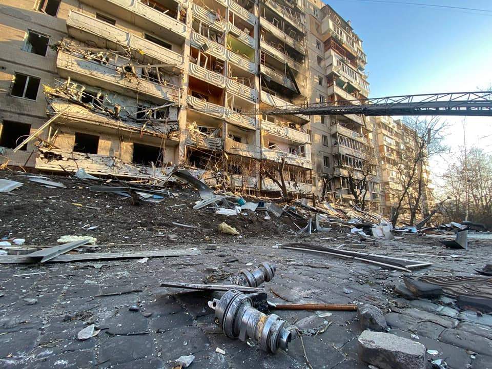 اصابت الذخير مبنى في كييف