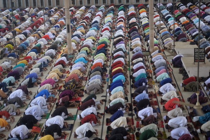 الإمارات تعلن مواعيد العمل في رمضان