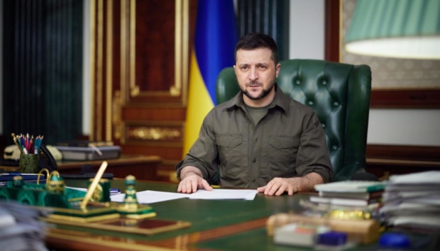 الرئيس الاوكراني يخاطب الامة بعد شهر من المقاومة