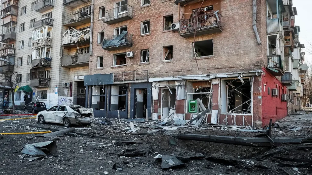 القصف الروسي على خاركيف يدمر 48 مدرسة و600 مبنى سكني