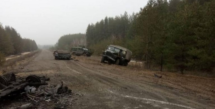 اليات عسكرية روسية مدمرة في خاركو