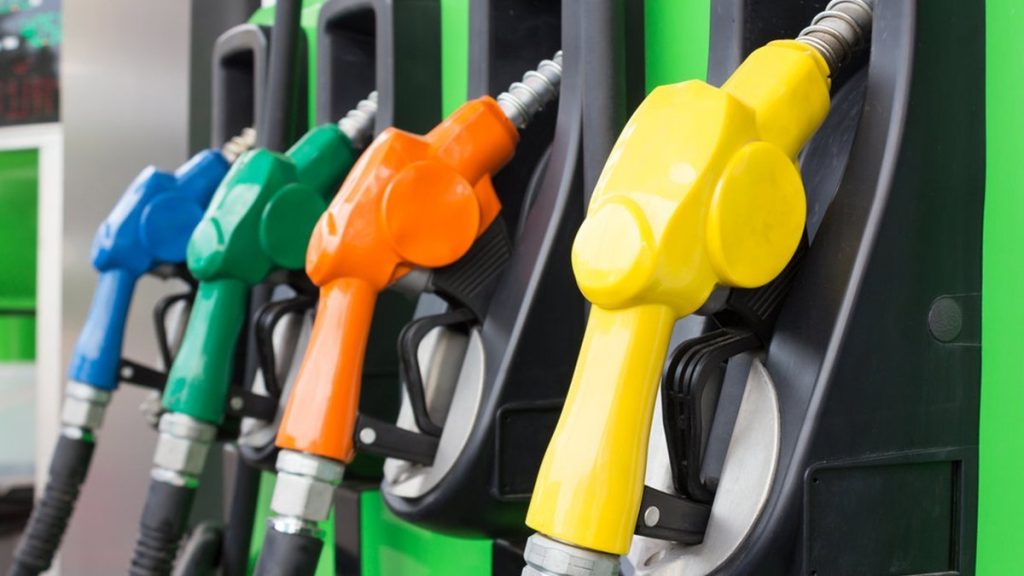انخفاض أسعار الوقود الى 5 هريفنيا