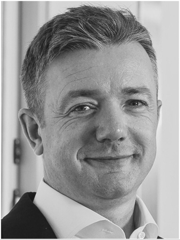 دراسة حول الأثر النفسي لحوادث السيارات على السائقين في الإمارات