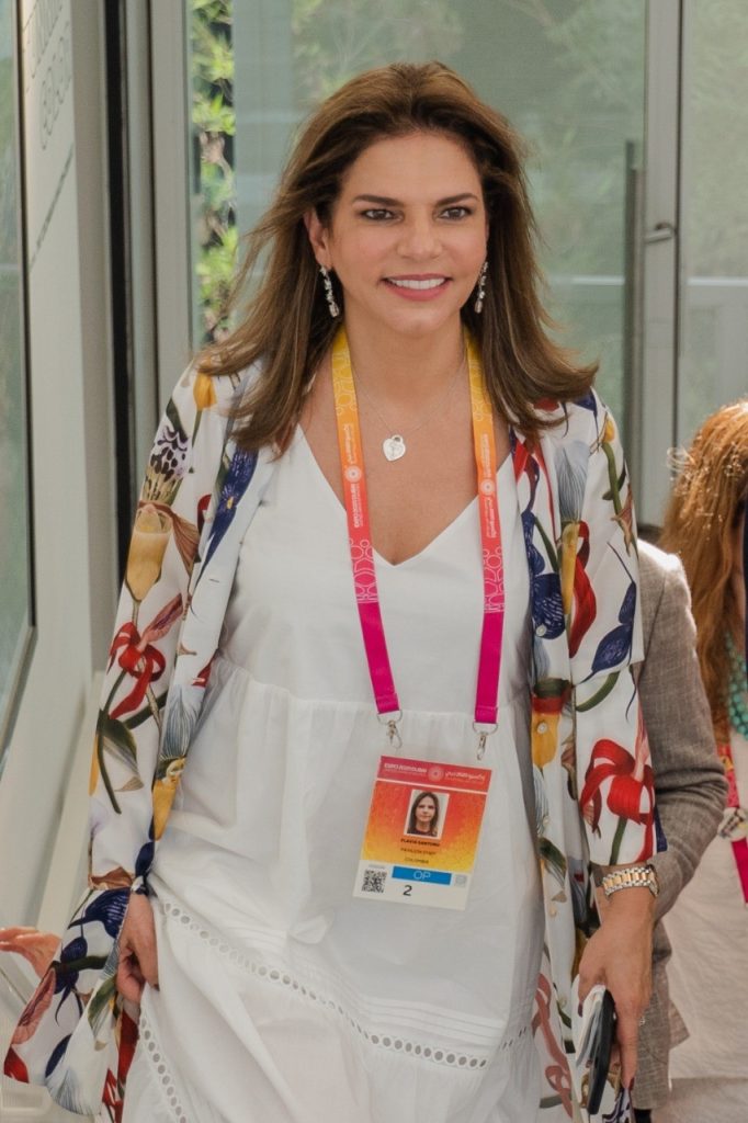 فلافيا سانتورو، رئيسة بروكولومبيا