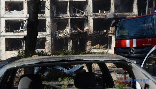مقتل 65 مدنيا في قصف روسي على كييف