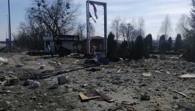 الجيش الروسي يدمر مئات المنازل في مدينة ماكاروف