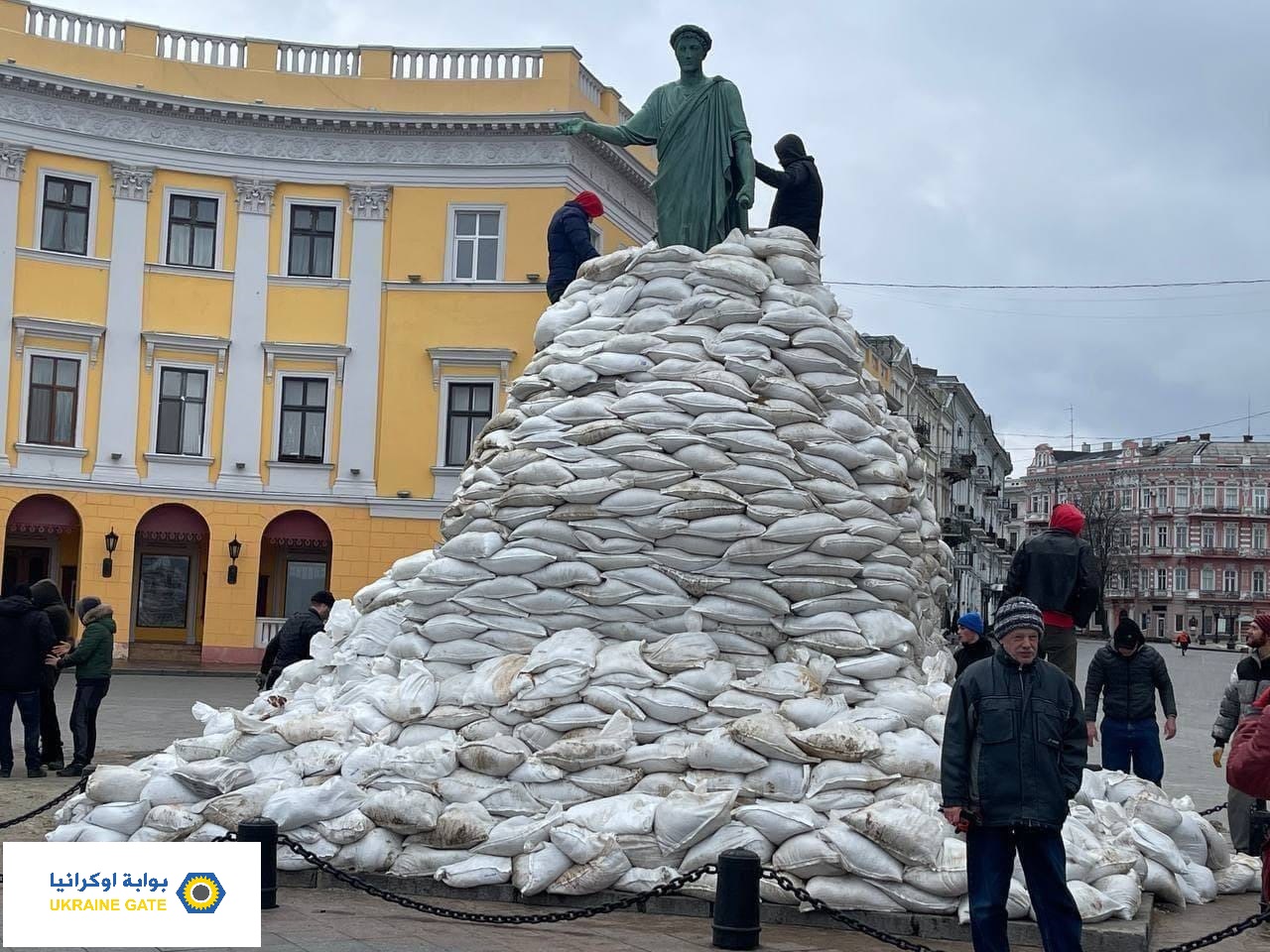 حماية التماثيل في اوكرانيا 1
