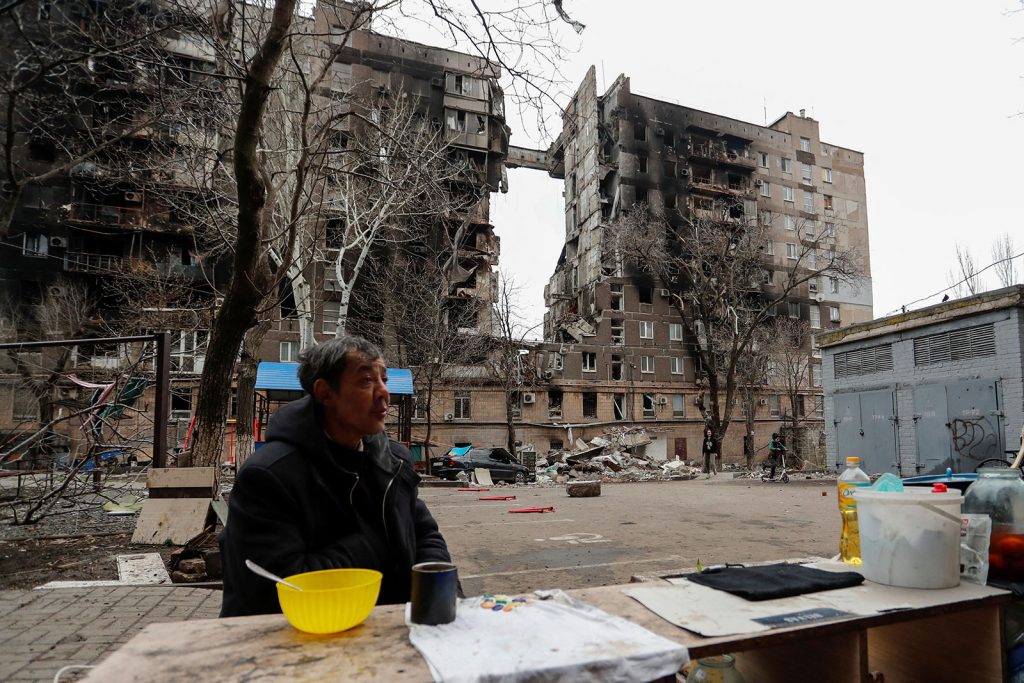 زيلينسكي ما حدث في ماريوبول لا يمت للانسانية بشيء ويعد بتحرير المدينة واعادة بناء اوكرانيا