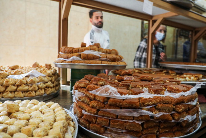 شهر رمضان ينطلق في معظم أنحاء الشرق الأوسط وسط ارتفاع الأسعار