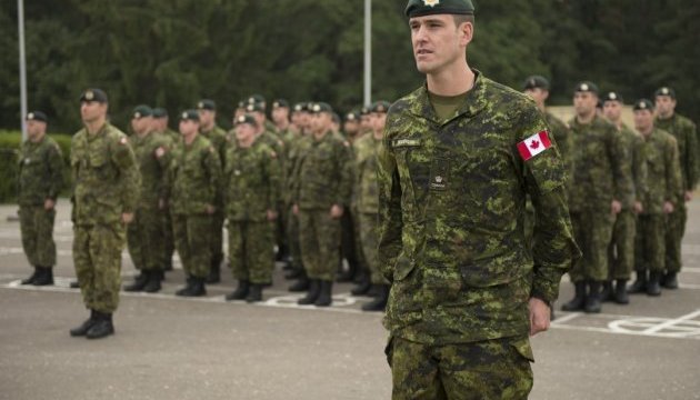 كندا تقرر إرسال قوات إلى بولندا لمساعدة اللاجئين الأوكرانيين