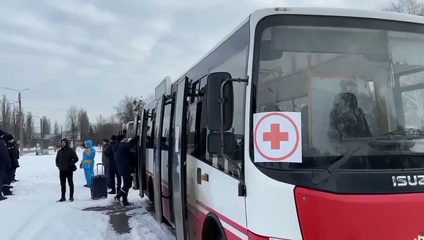 مقتل سبعة مدنيين في هجوم روسي على حافلات الاجلاء