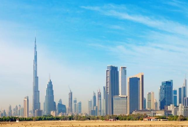 أكبر هيئة للطاقة في دبي تناقش سبل التنظيم الفعال لسوق المشتقات البترولية
