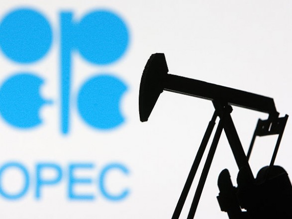 أوبك تدرس إمكانية تعليق مشاركة روسيا في اتفاقية إنتاج النفط
