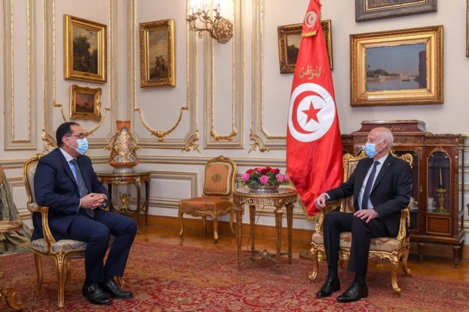 الرئيس التونسي يستقبل رئيس الوزراء المصري